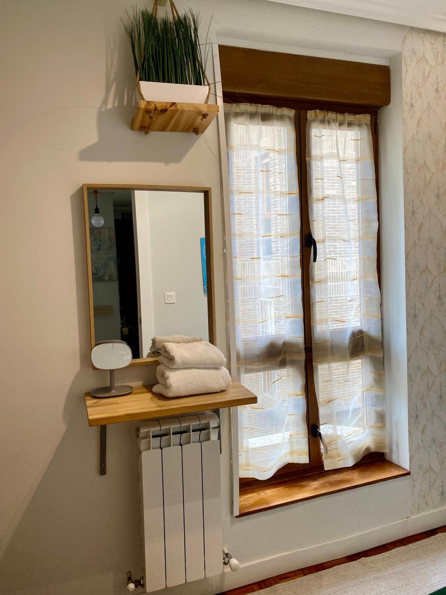 Apartamento La Muralla parking gratis Burgo Esterno foto